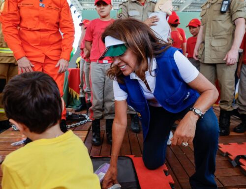 Gracinha Caiado leva benefícios do Goiás Social para Senador Canedo