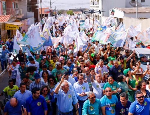 Em Cristalina, Caiado reforça apoio a Jean Eustáquio e promete investimentos na saúde do município