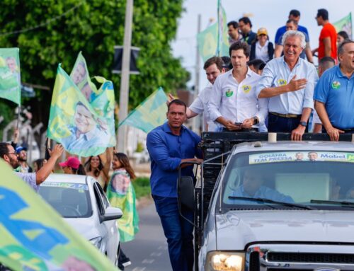 Não é qualquer um que governa a cidade”, diz Caiado em campanha ao lado de Mabel